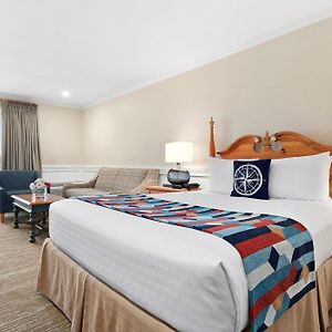 Second Floor Queen Room